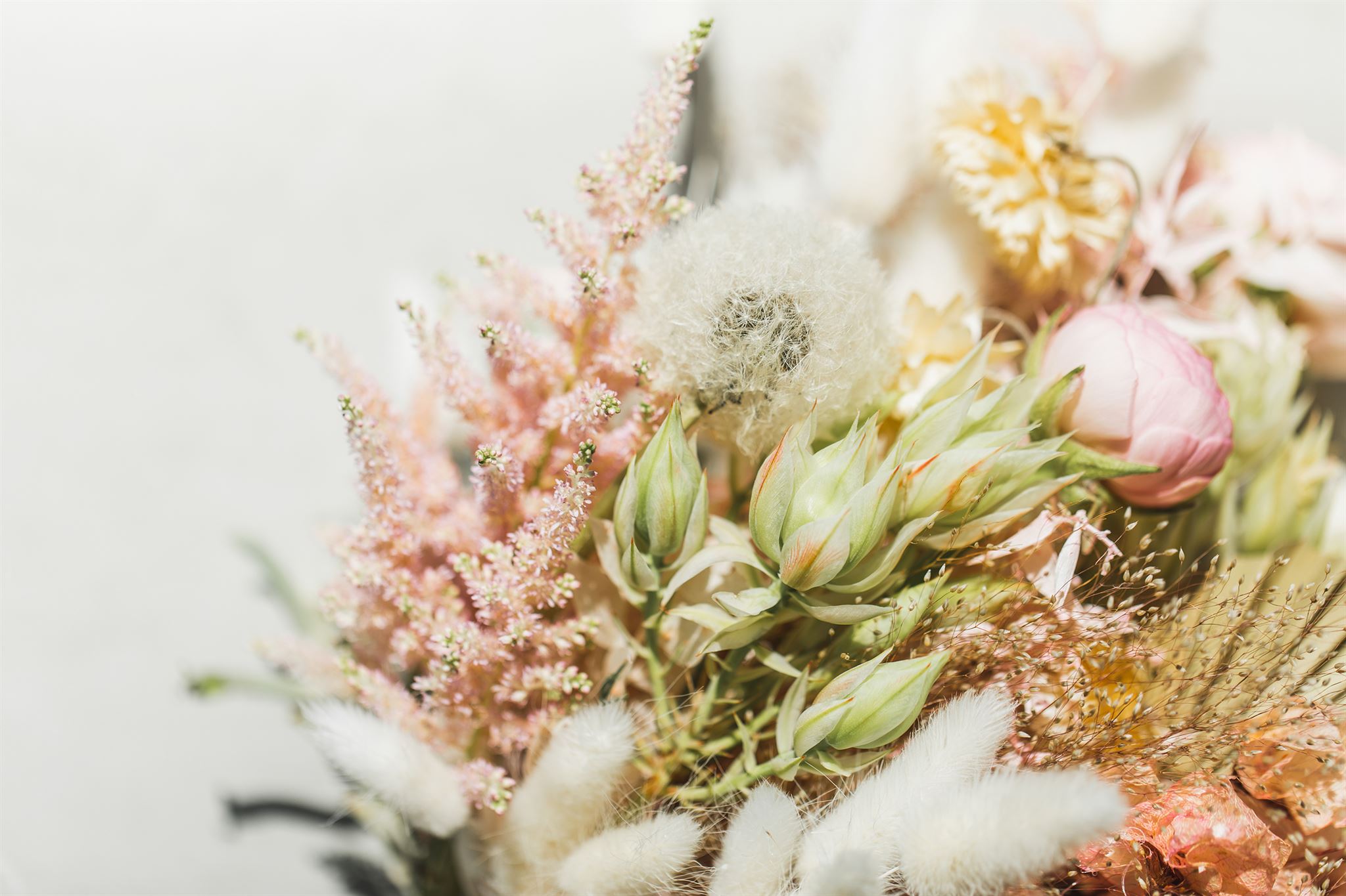 Download button with file icon